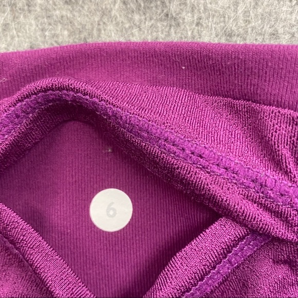 Lululemon Yoga Crops - Picture 4 of 4